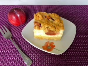 Ciasto styropian ze śliwkami - 9FEB5EC0 4894 4E26 AF4D ED4FFB683122