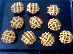 Kruche babeczki z owocami - CFB68E33 4937 46DB A627 8F6E7B7D5FCA