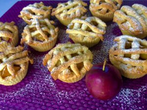 Kruche babeczki z owocami - E06446EF FB54 4FD1 BA3D 40C3C4138EE5