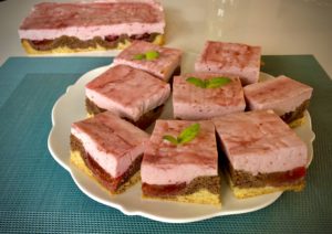 Kruche ciasto ze śliwkami i pianką - 1C42C387 A812 42C6 ABFD D92A916BE03D