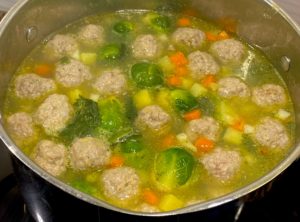 Jesienna zupa klopsikowa - 49E9F1CD 566D 464A BCDE 06318577D003