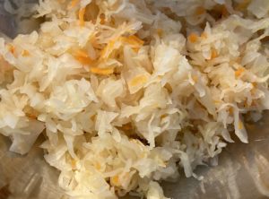 Surówka węgierska z kiszonej kapusty - 7B81F0C5 B4F9 48E3 8AD5 8E3951C53E86