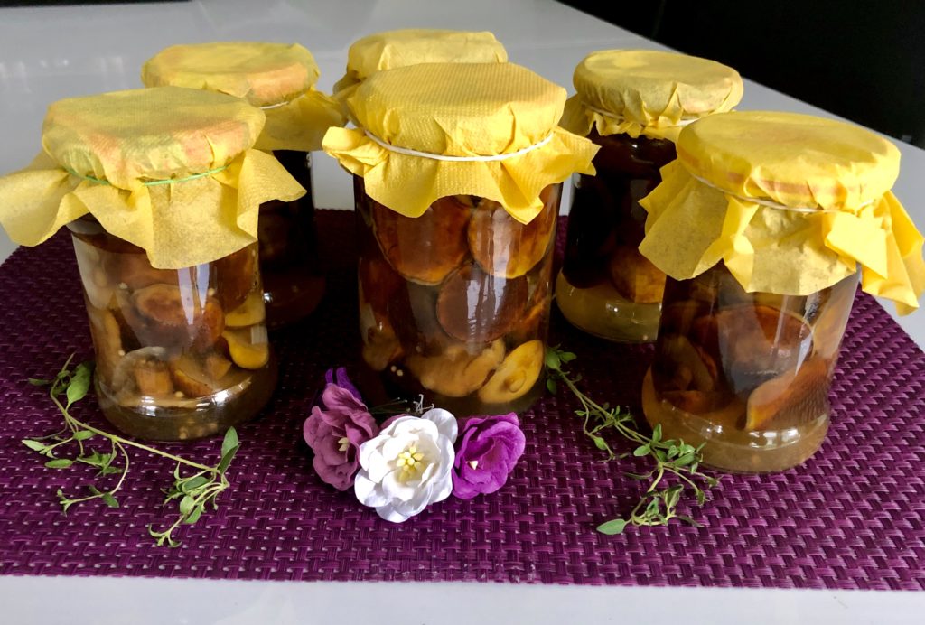 Grzyby w zalewie octowo-miodowej