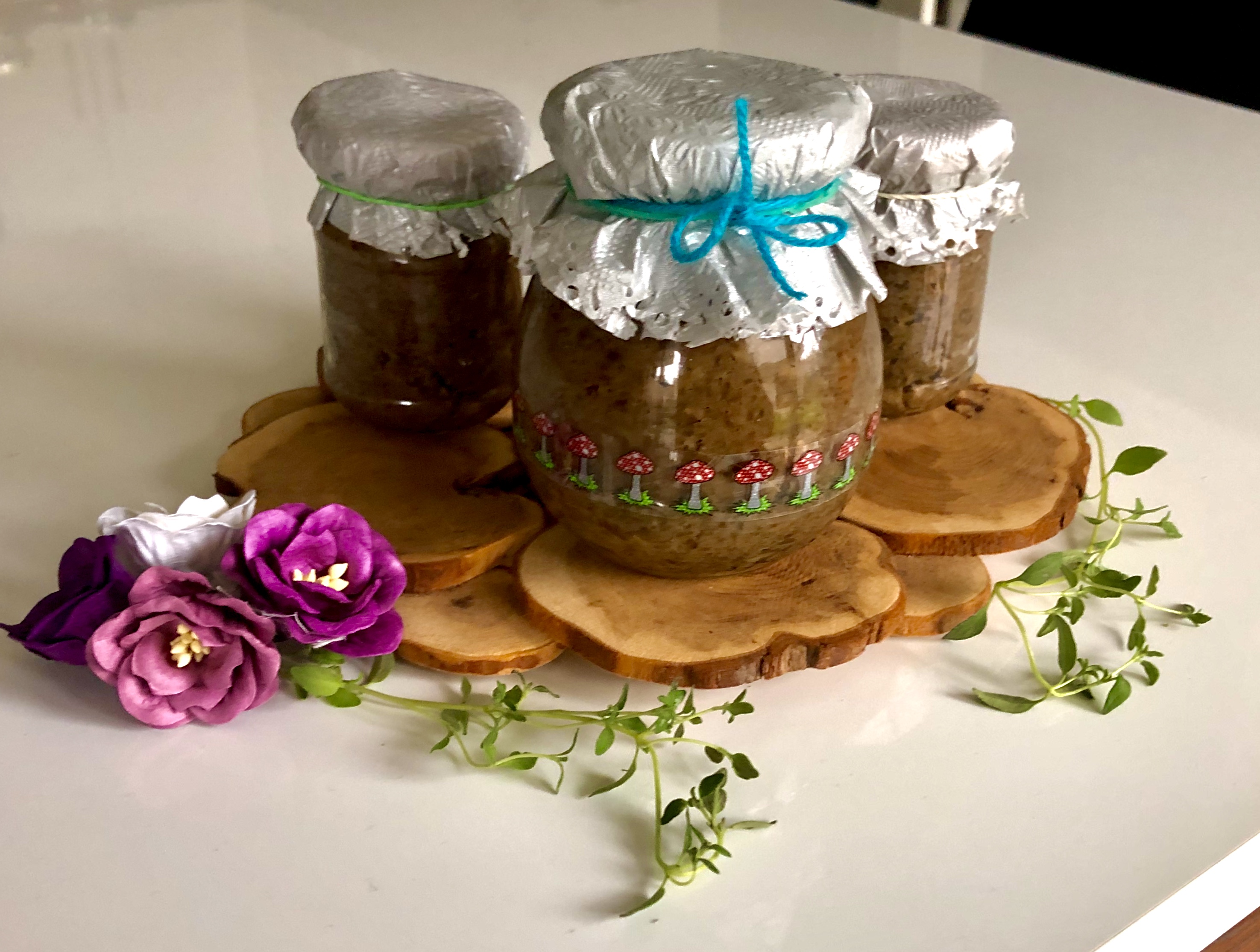 Pasta z nóżek grzybowych - do zapiekanek, pizzy, pasztecików, zupy, sosów itp. - C93D362D 47E9 4CF9 8A3B C21857EEAF75