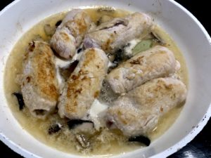 Roladki schabowe z farszem grzybowym - CA6AFEE5 C44E 4E6E 8BB8 042B6F2781B9