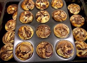 Babeczki czekoladowe z nadzieniem serowo-dyniowym - 076EC51B B551 440C B019 E5B96DF5F763