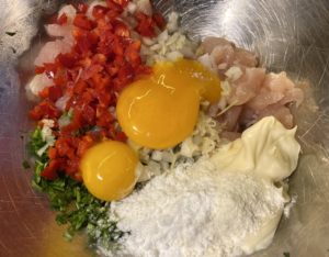 Puszyste kotleciki drobiowe z czosnkiem i pietruszką - 120CADDB 273B 4F61 A47B A6F8B3785254