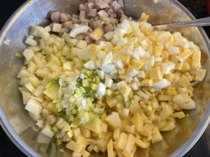 Warstwowa sałatka śledziowa - 30FA5B9B EFF7 4ED2 8F6F 887AE8A62312