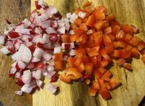 warzywa pokrojone do masy serowej