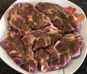 przyprawianie mięsa na kotlet z karkówki po chłopsku