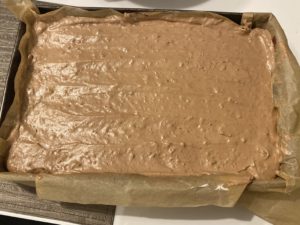 Sernik z musem czekoladowo-pierniczkowym