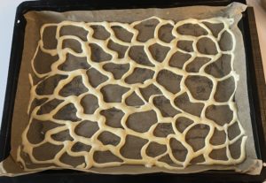 Rolada żyrafa z bananami i czekoladą - 74663E0E 04C6 4E81 B96F C1610B664C2F