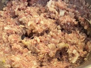 Wiejskie klopsiki z kapustą w sosie pomidorowym - 0F96B645 DDC2 42A9 8F82 9D67790EE426