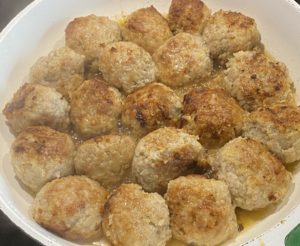 Wiejskie klopsiki z kapustą w sosie pomidorowym - 4B83D42E D4E2 4CC4 84F8 BE0FCD6FAD17