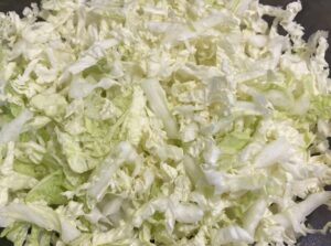 Surówka z kapustą pekińską - 7A21C2FB 09E4 40A4 A3E0 7814DBD4BC19 scaled e1618736863521