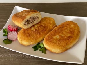 Krokiety ziemniaczane nadziewane mięsem i pieczarkami - 2CBA2E54 2A49 41DF 8797 9302A408DA0D