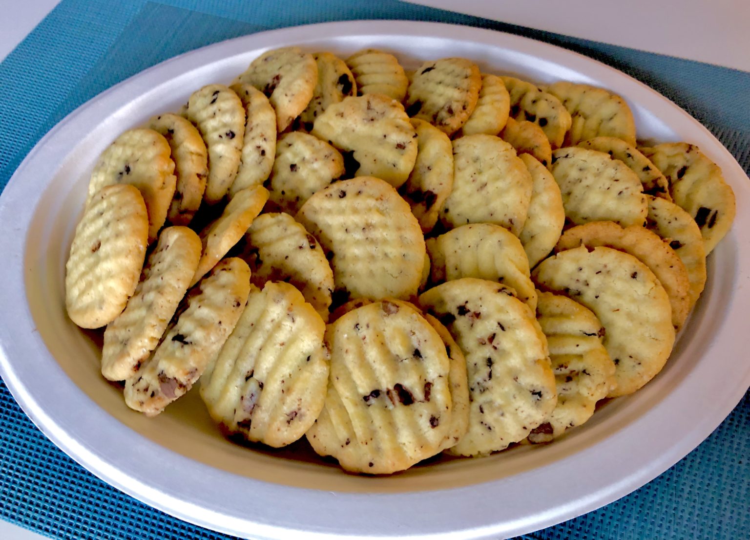 Kruche ciasteczka robione tłuczkiem do mięsa - 61AC8531 F5BA 488F ABF2 3BB402C4622B