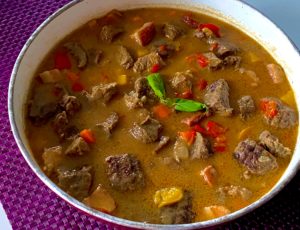 Pikantna wołowina duszona w winie - 965F051A C692 48B1 B746 848D4B984EB8