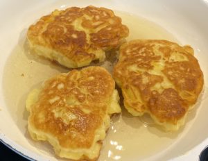 Racuchy budyniowe z jabłkami - C47EEA5A 8EF5 4B19 AA44 CF861DE02769