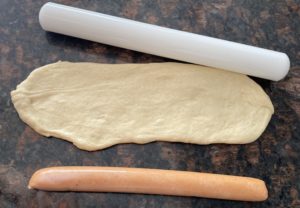 Domowe hot-dogi - 06645CFF 0EEF 40DB 86B5 B39AE31F47D5 scaled e1587546744892