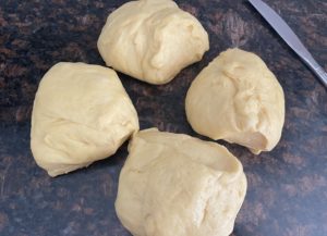 Wiosenny kwiatek drożdżowy z powidłami - 333401E7 CB07 445D 99AF 8200FB5B5A52