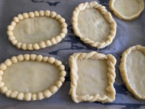 Mazurki pomarańczowe z białą czekoladą - 3614F022 83E1 4F95 A91B 17F7BAA52ED7