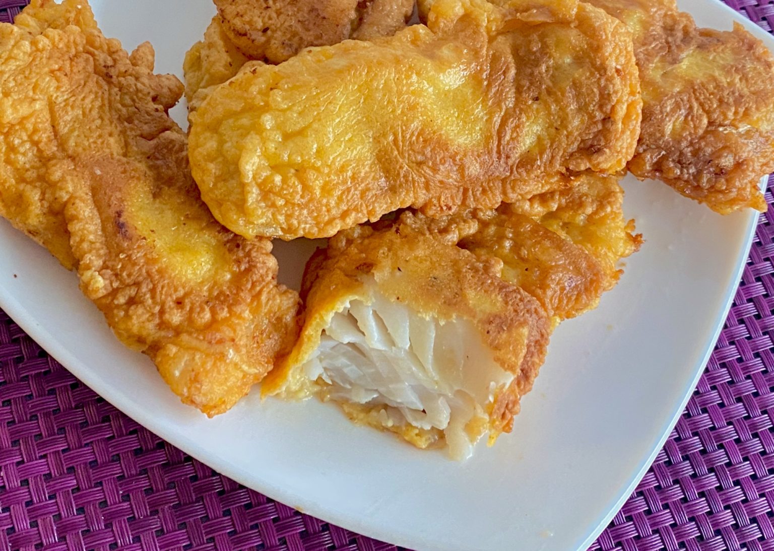 Chrupiące paluszki rybne w panierce