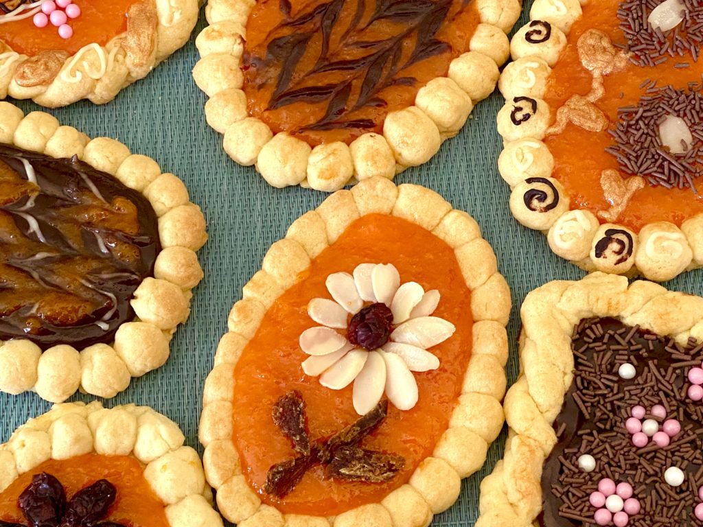 Mazurki pomarańczowe z białą czekoladą