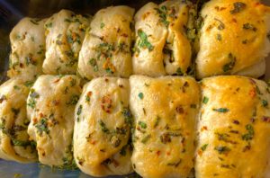 Odrywane bułki ziołowe - 3B9621AA 54B4 4D6C 9ED9 1F968A3A60B5