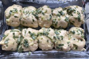 Odrywane bułki ziołowe - 7DE9DE5B 161A 4DF7 B2EE E006BF493465