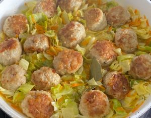 Mini gołąbki w młodej kapuście - 981A43E8 C2FD 49DF 938B CAE02B3C3813