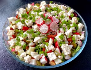 Sałatka warstwowa z wędzonym twarożkiem - 27006525 2425 49D2 BD6B CDCA8DAB8BEE