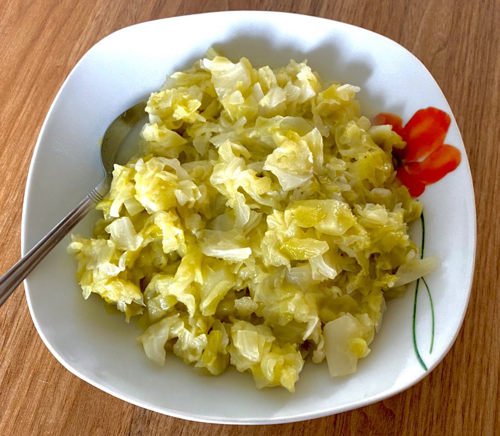Młoda kapusta na słodko-kwaśno