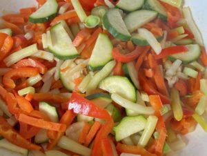 Orientalny kurczak z warzywami i makaronem - 69446E0D 5834 471B 986E 9800BE99A833