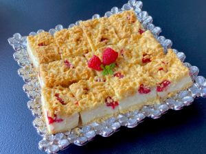 Sernik z malinami i kruszonką - A92922EC 27B2 4149 BF5B 7EFAC7CBA2CC