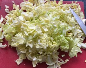 Surówka obiadowa z młodej kapusty - F1EDE4DB 7438 4A13 A546 365EF9B7C13B