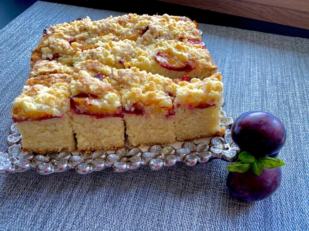 Ciasto ucierane ze śliwkami