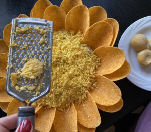 posypanie żółtkiem jajka