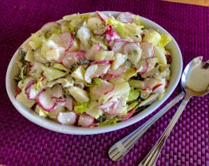 Sałatka śledziowo-warzywna z pysznym sosem - 7E646652 EF4B 4922 AABB 660821871610