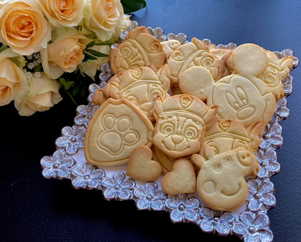 Kruche ciasteczka orzechowe