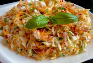 Surówka z kapustą pekińską - 2AC266AE 4358 4DC0 B834 D478AFF8BD91