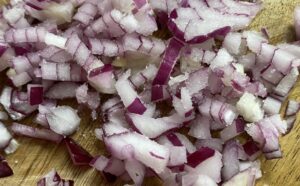 Surówka z kapustą pekińską - 4825C9E0 6341 46B8 9013 6F9DF8260C6D scaled e1618737031635