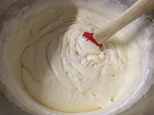 Biszkopt idealny, bez ubijania białek - 2BFE04FF 41EA 40F7 AF61 6CEE831DE3DB