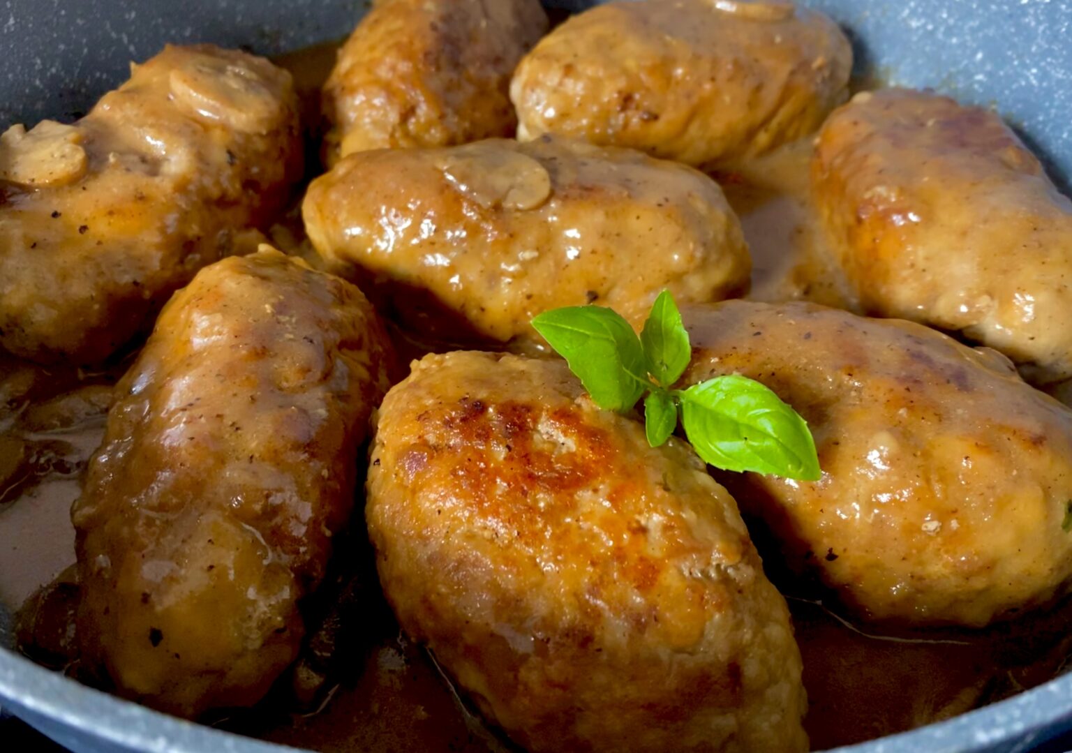 Frykadelki w sosie pieczarkowym - 4B76394B A54C 4404 8279 118E80662816