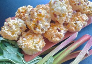 Babeczki jogurtowe z rabarbarem - 8974DE5C 9718 4AAD 9DEB 4A8E389F672C