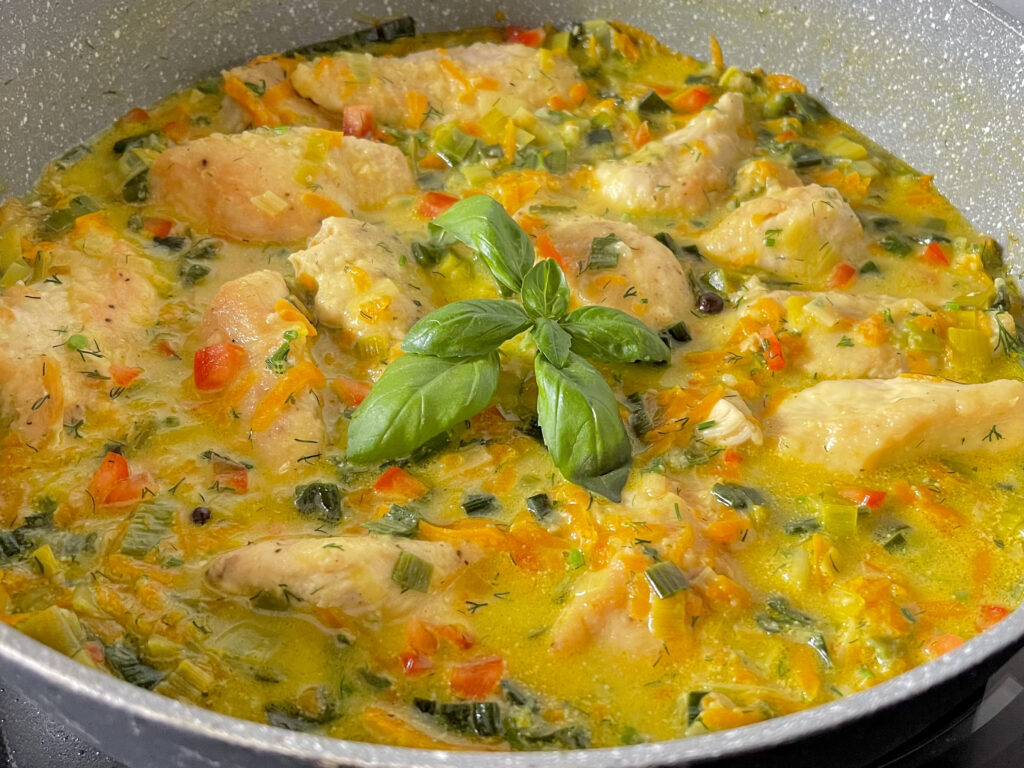 Fileciki w kremowym sosie porowo-śmietankowym