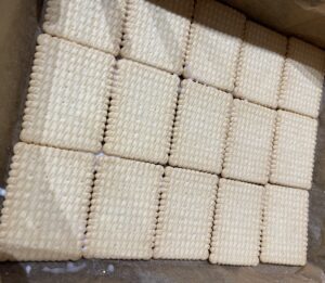 Lion - ciasto bez pieczenia - 02EE9C48 48FC 428F ABB2 3EF452753D6B scaled e1633937282942