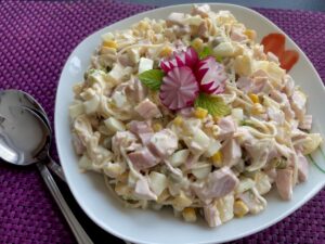 Pyszna sałatka selerowa