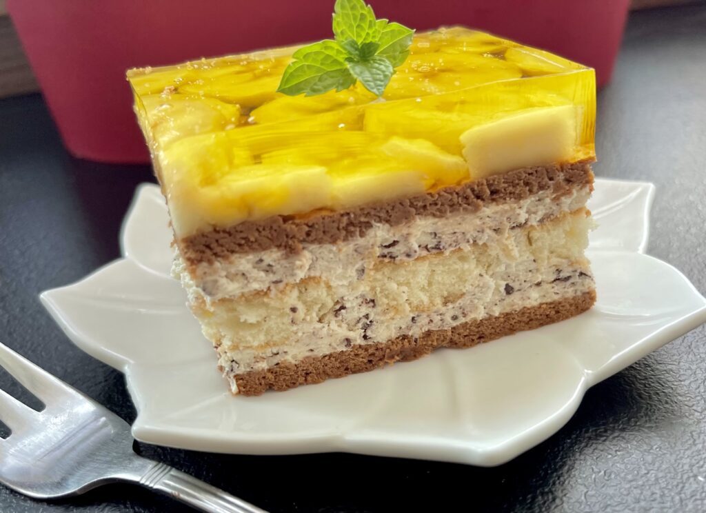 Bananowiec straciatella – ciasto bez pieczenia!