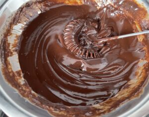 przygotowana polewa czekoladowa do makowca japońskiego